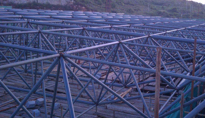 红桥概述网架加工公司对网架保温隔热的办法